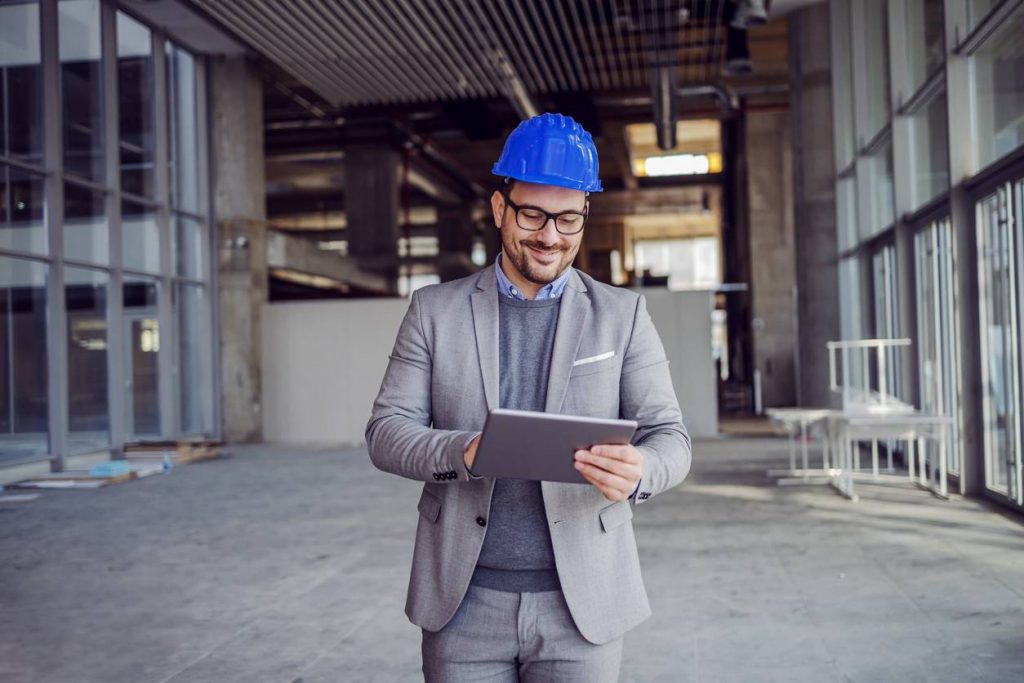 devenir gérant entreprise de services en bâtiment