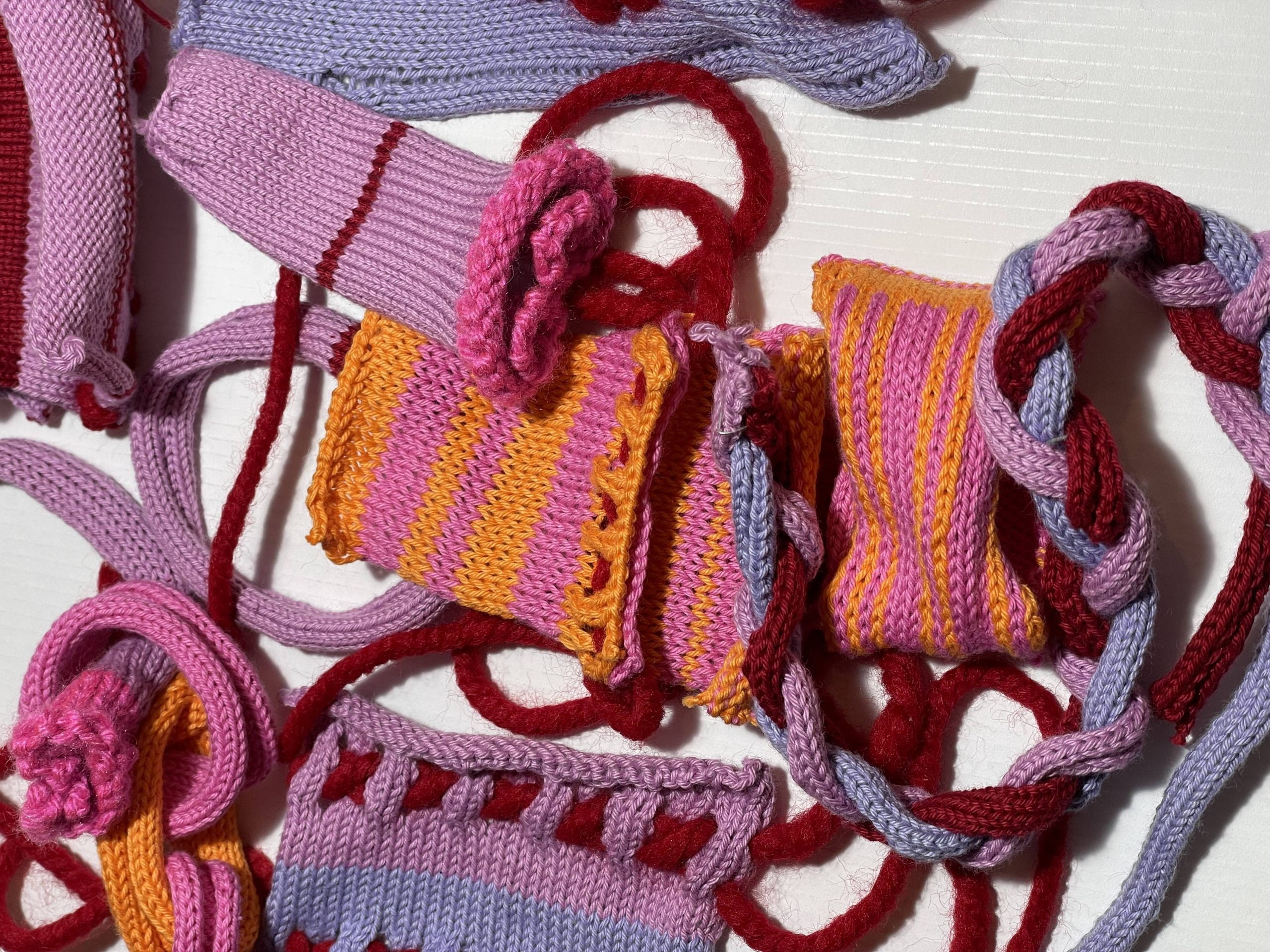 Un styliste-modéliste peut travailler dans une maison de mode