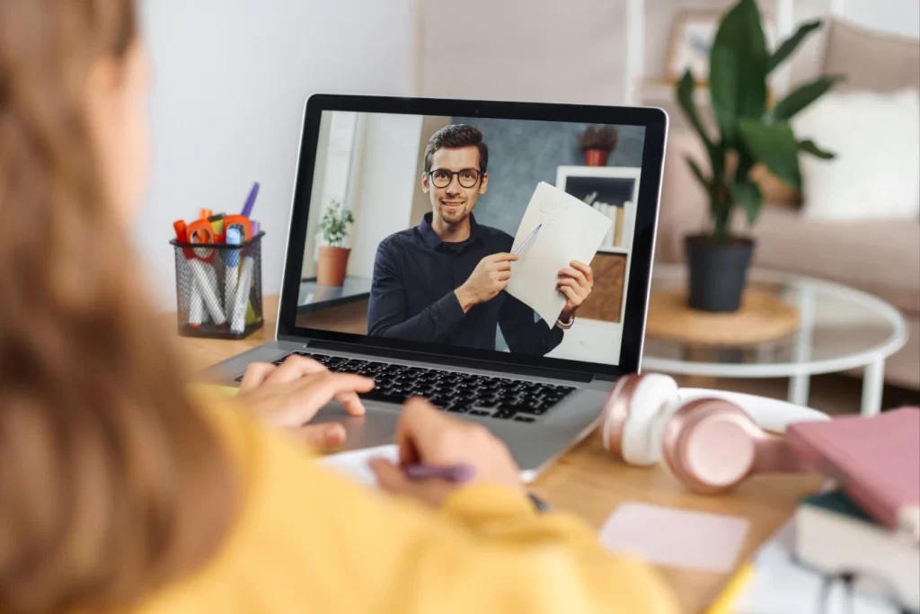 Comment préparer efficacement un titre professionnel grâce à une formation en ligne ? 2 préparation titre pro en ligne