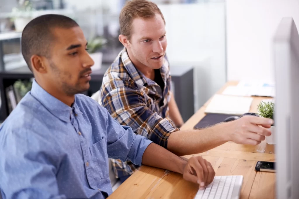 Devenir consultant IT : quelles formations après le bac ? 3 devenir consultant IT